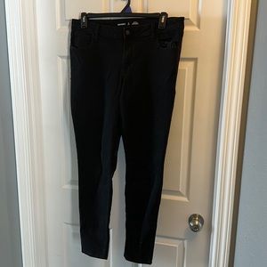 Old Navy black jeans women’s size 16 long.